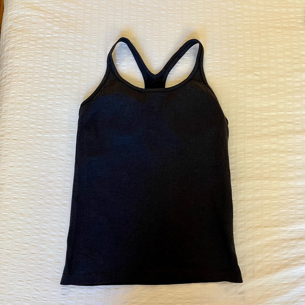 Lululemon women’s Ebb to Street tank top